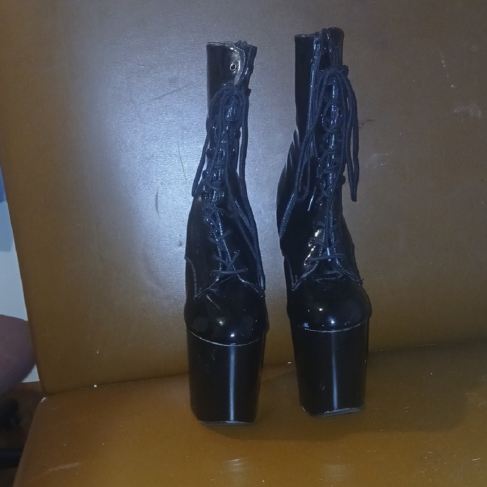 Pleaser Shiny Black Platform Lace-Up Boots